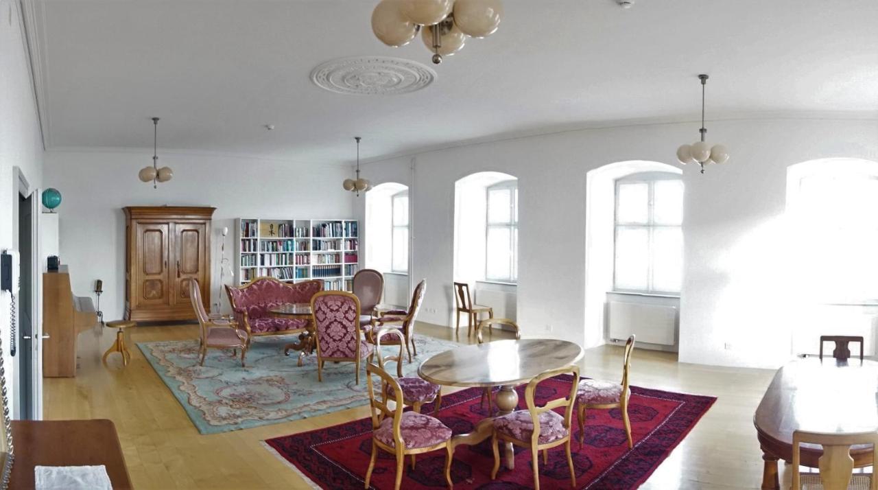 Klosterhotel Kreuz Mariastein Buitenkant foto